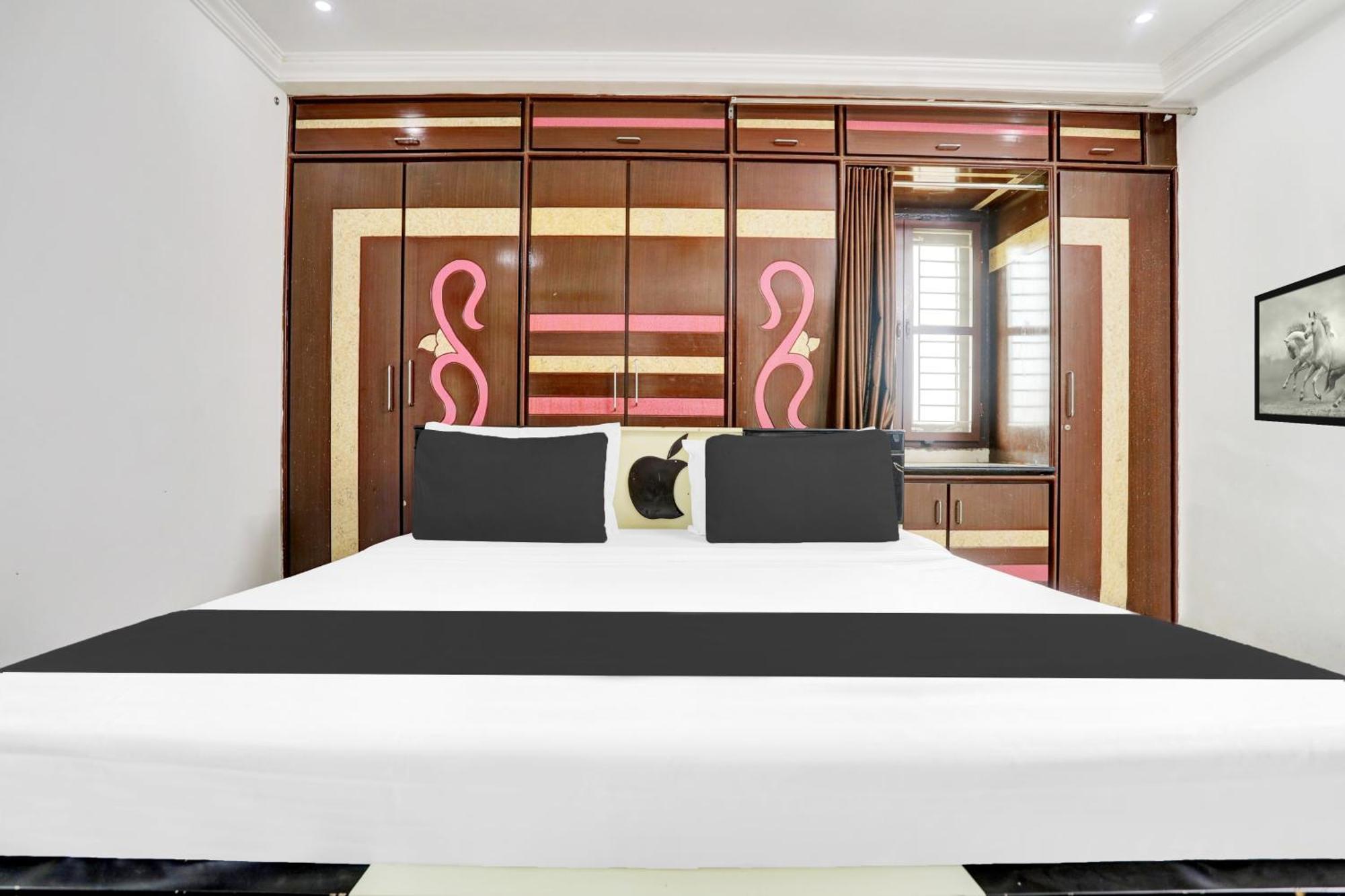 Super Hotel O J3 Luxury Rooms Гунтур Экстерьер фото
