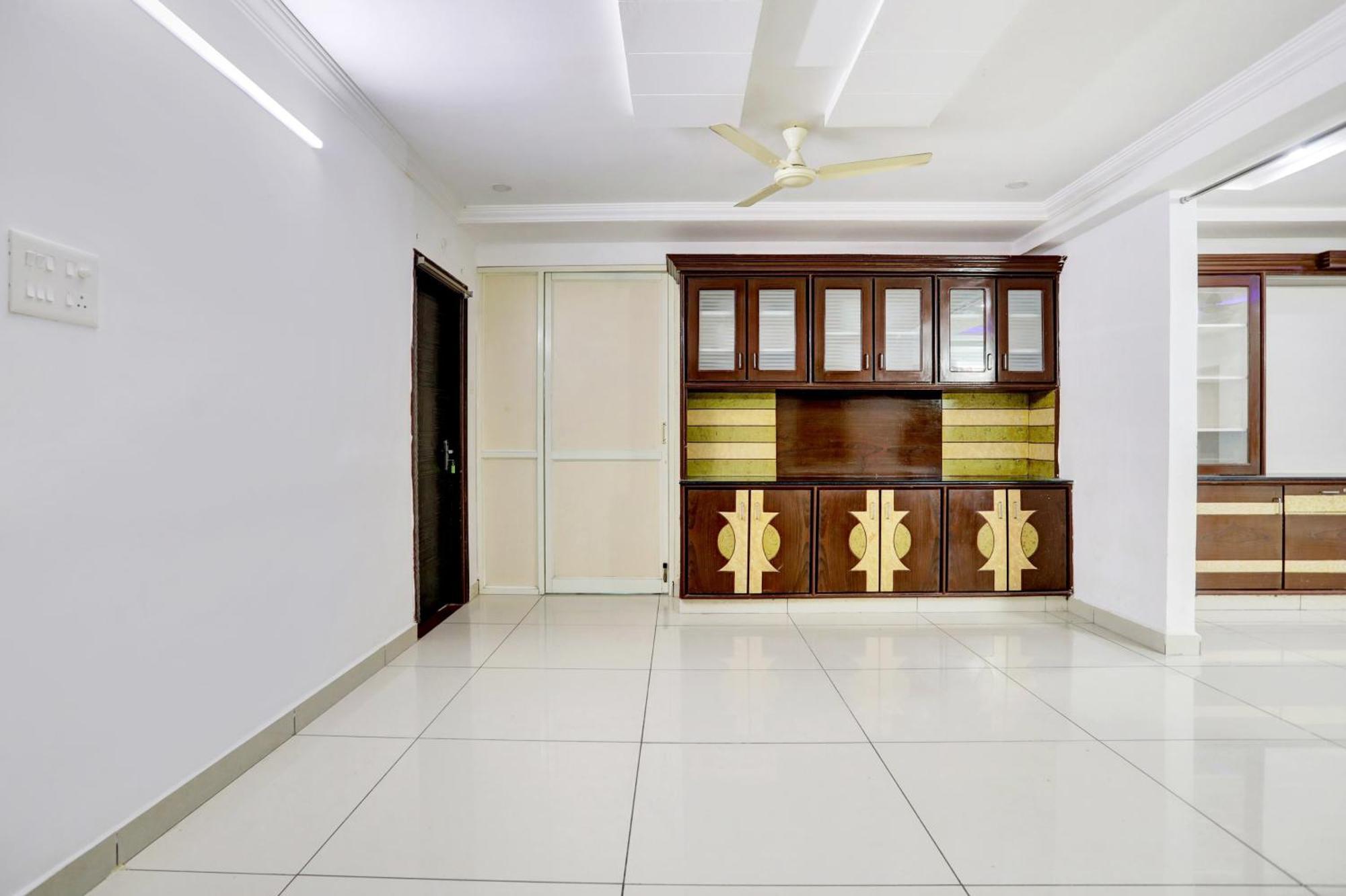Super Hotel O J3 Luxury Rooms Гунтур Экстерьер фото